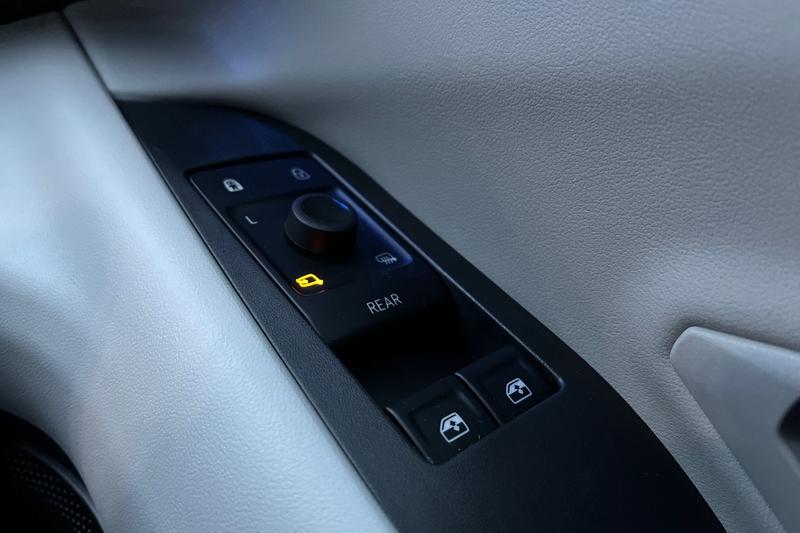 Used Ford Explorer 2024 for sale - 76887977: Photo 16