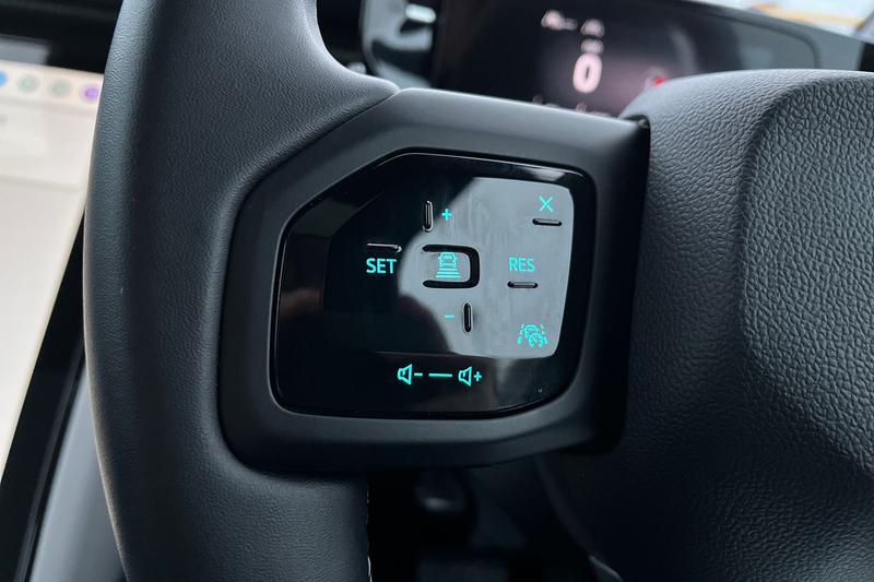 Used Ford Explorer 2024 for sale - 76887977: Photo 32