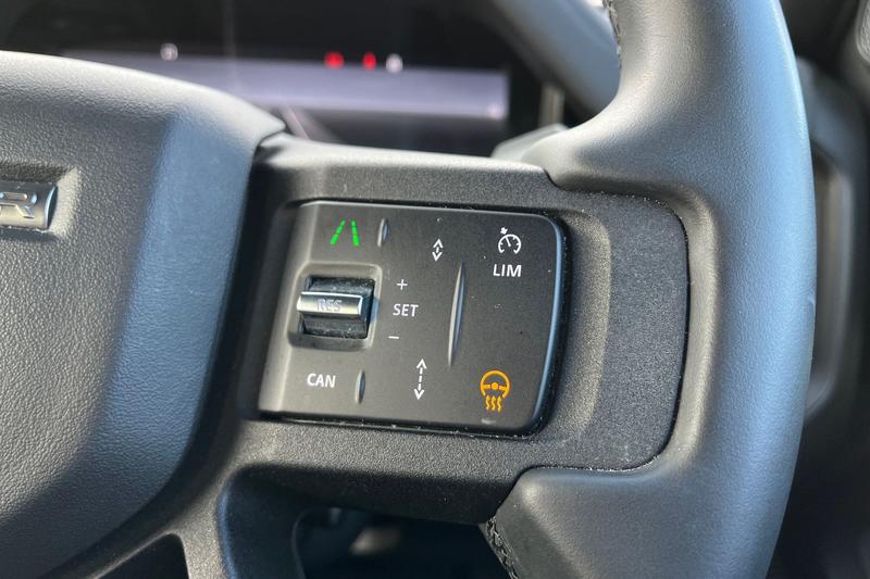 Used Land Rover Defender 2023 for sale - 77834318: Photo 33