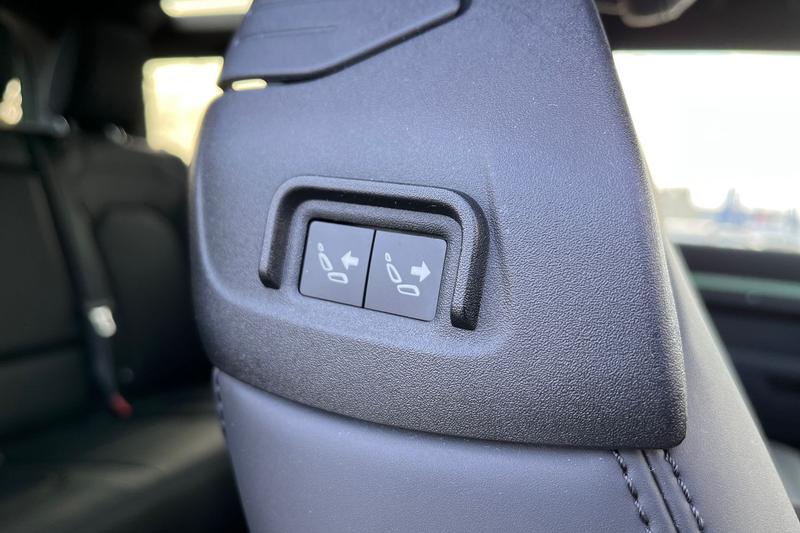 Used Land Rover Defender 2023 for sale - 77834318: Photo 34