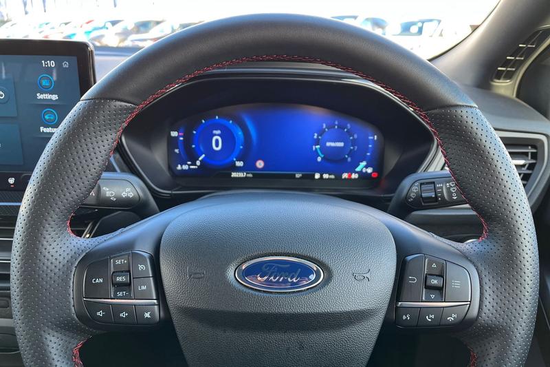 Used Ford Focus 2024 for sale - 76557516: Photo 12