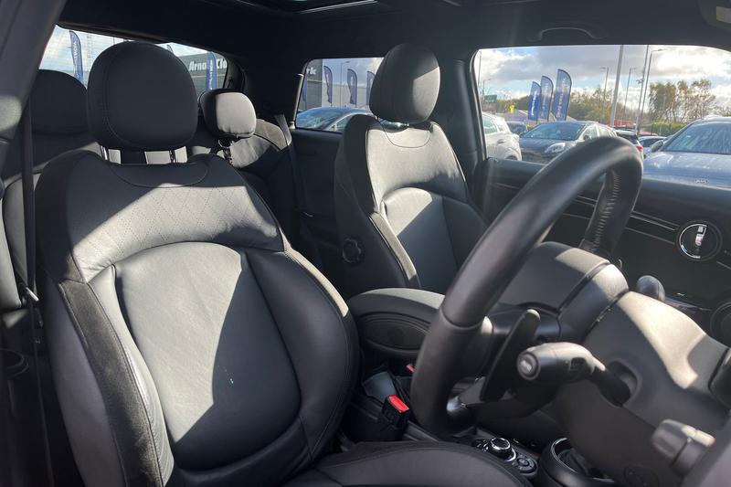 Used MINI Hatch 2023 for sale - 76344376: Photo 17