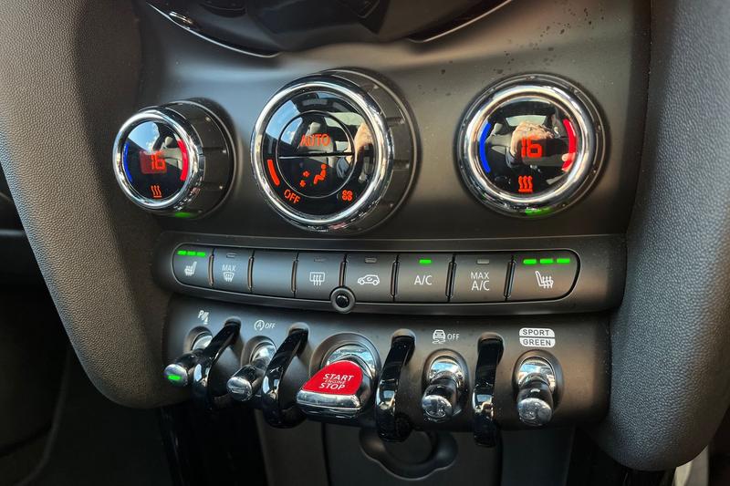 Used MINI Hatch 2023 for sale - 76344376: Photo 30