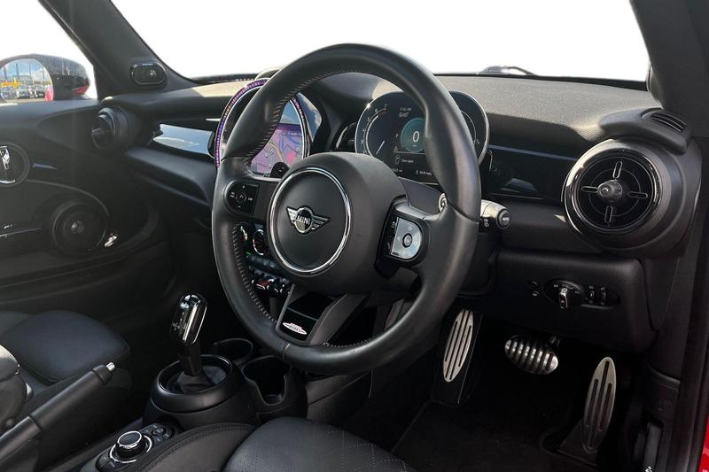 Used MINI Hatch 2023 for sale - 76344376: Photo 9