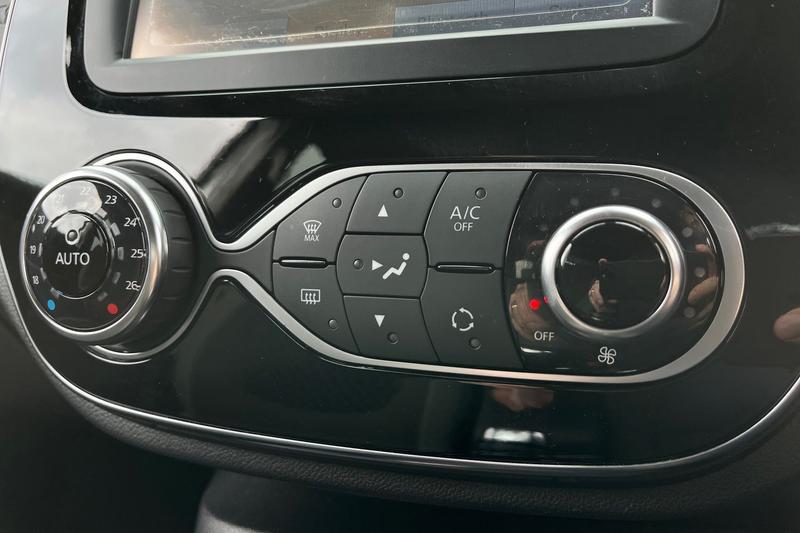 Used Renault Captur 2018 for sale - 77036840: Photo 29