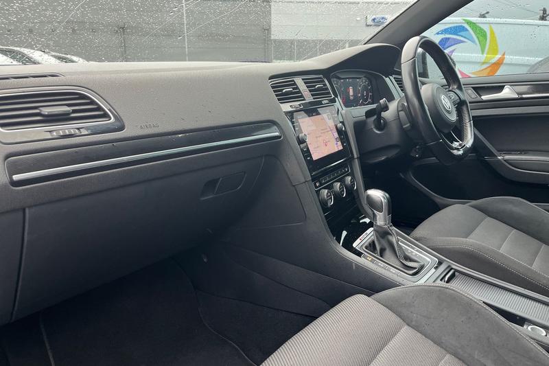 Used Volkswagen Golf 2019 for sale - 76170475: Photo 18