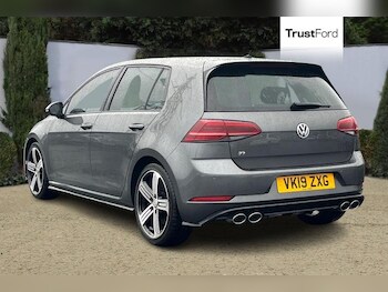 Used Volkswagen Golf 2019 for sale - 76170475: Photo 2