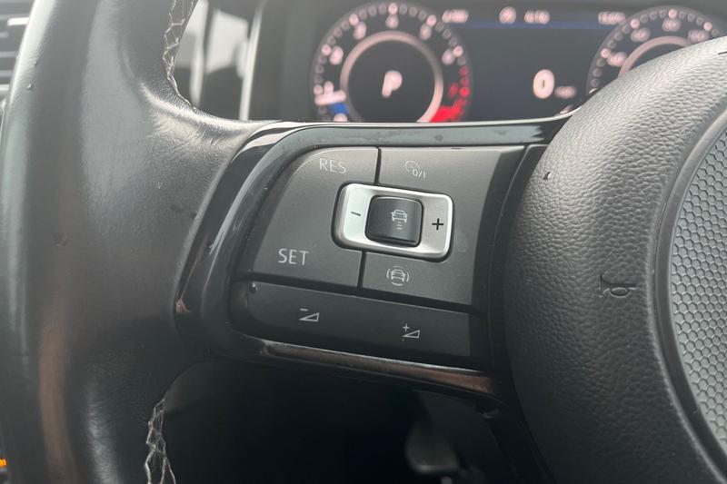 Used Volkswagen Golf 2019 for sale - 76170475: Photo 34
