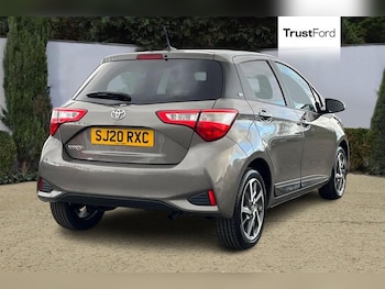 Used Toyota Yaris 2020 for sale - 78693540: Photo