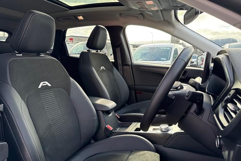 Used Ford Kuga 2025 for sale - 77763631: Photo 17