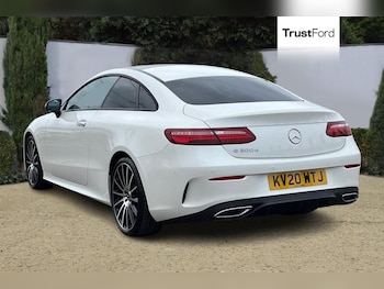Used Mercedes-Benz E Class 2020 for sale - 76302779: Photo 2