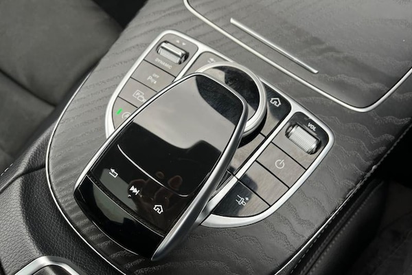 Used Mercedes-Benz E Class 2020 for sale - 76302779: Photo 32
