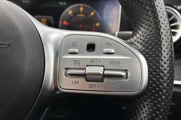 Used Mercedes-Benz E Class 2020 for sale - 76302779: Photo 34