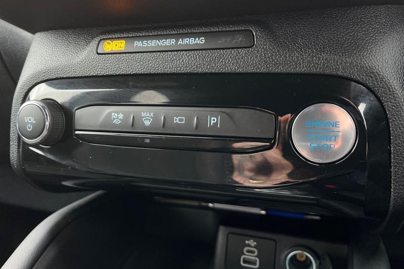 Used Ford Kuga 2025 for sale - 77626978: Photo 31