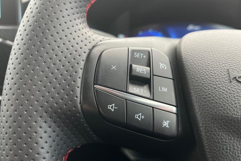 Used Ford Kuga 2023 for sale - 78067608: Photo 35