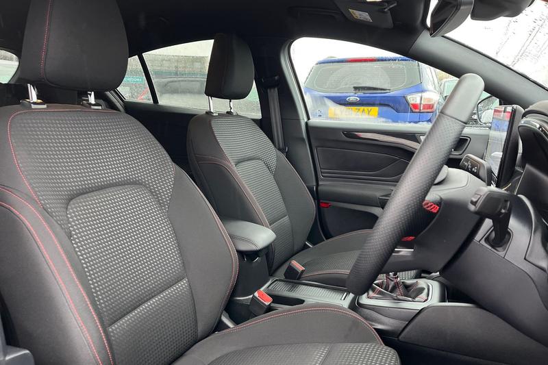 Used Ford Focus 2023 for sale - 77117404: Photo 17