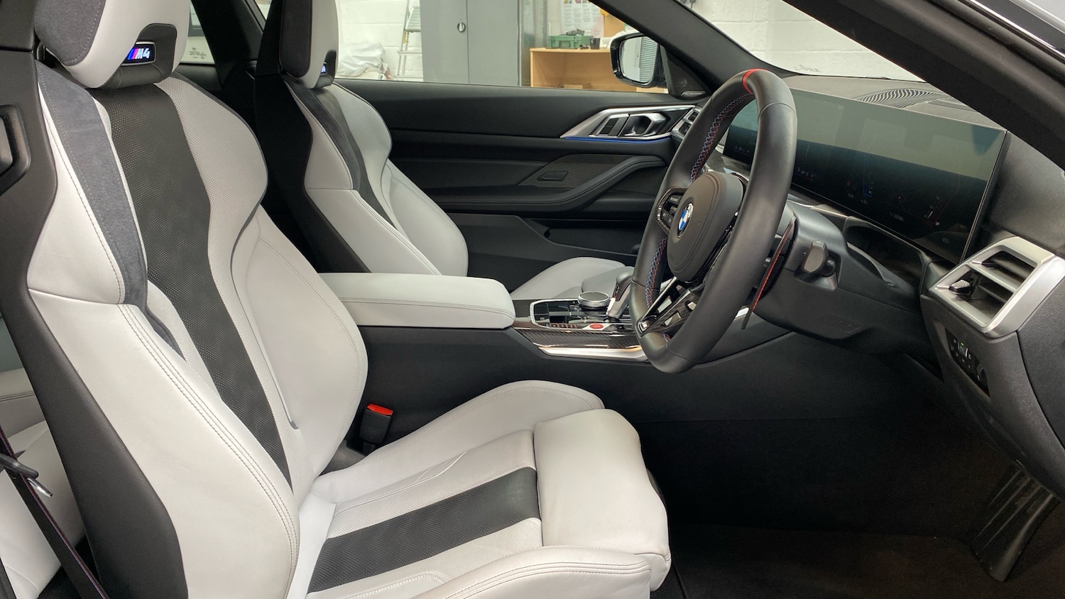 Used BMW M4 2025 for sale - 76330351: Photo 11