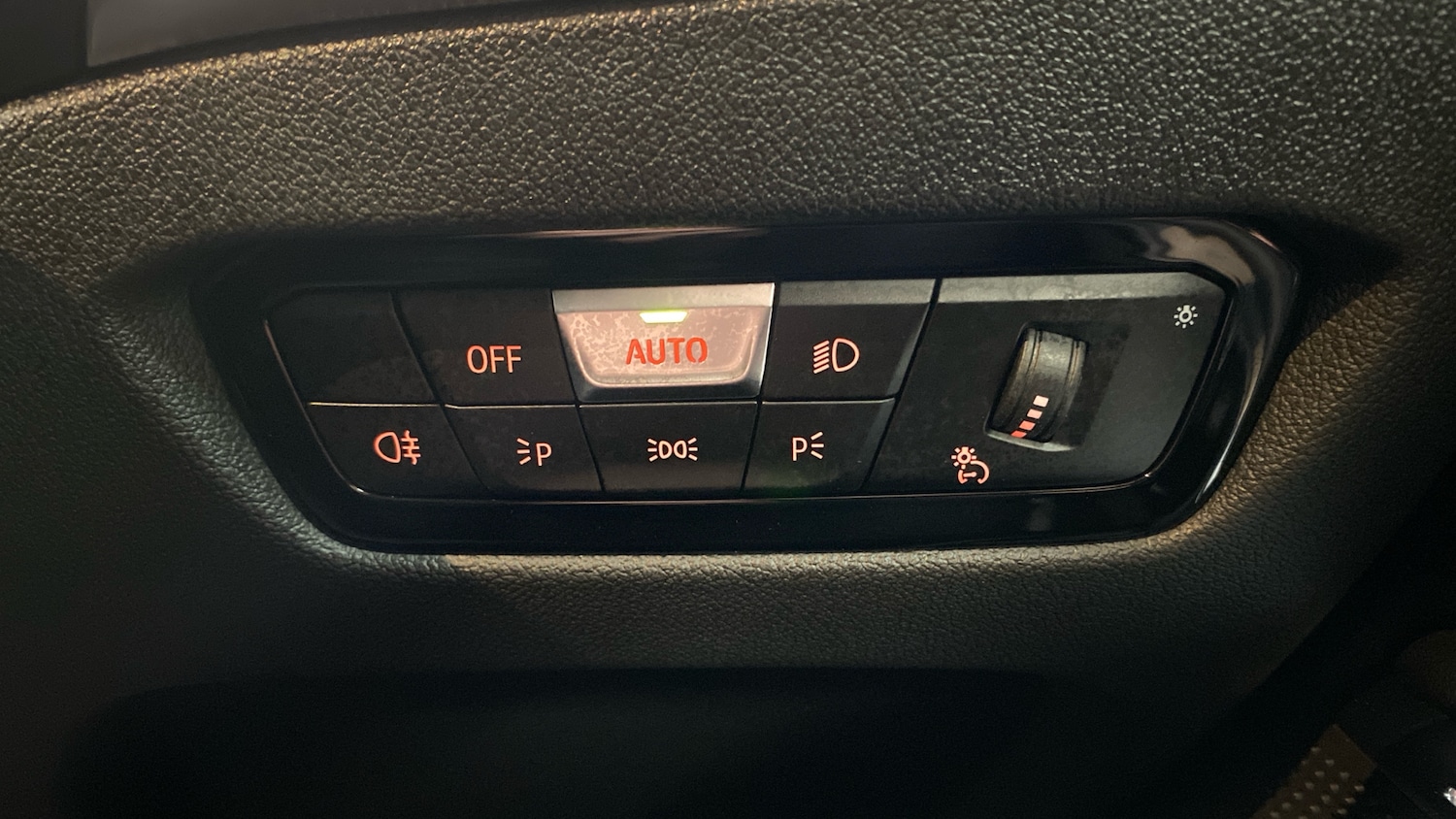 Used BMW 3 Series 2025 for sale - 76903844: Photo 47