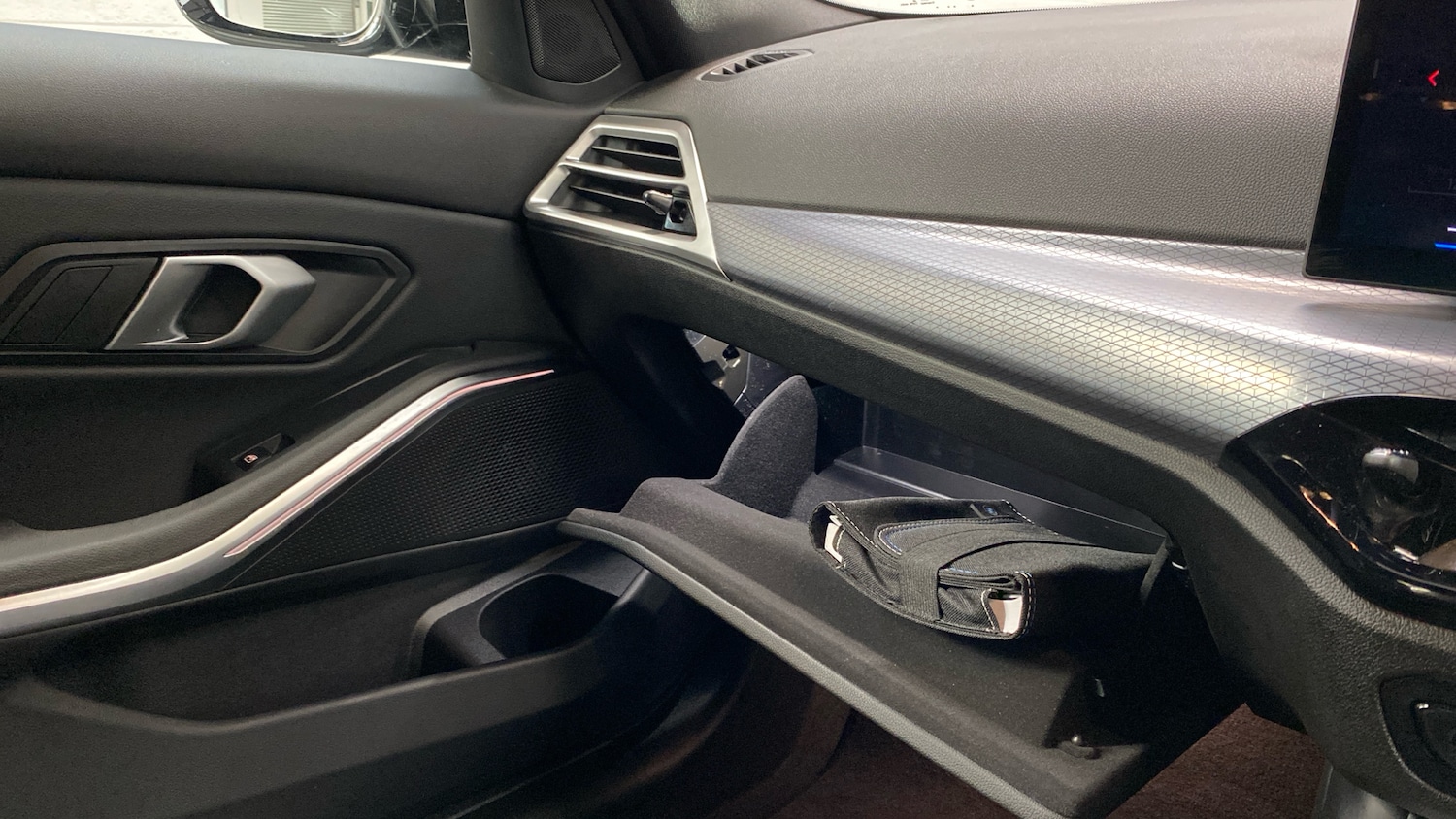 Used BMW 3 Series 2025 for sale - 76903844: Photo 48