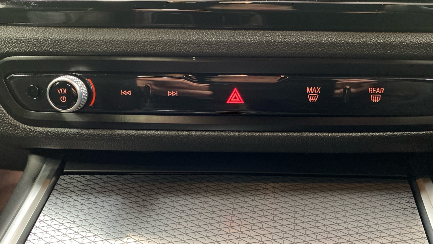 Used BMW 3 Series 2025 for sale - 76903844: Photo 53