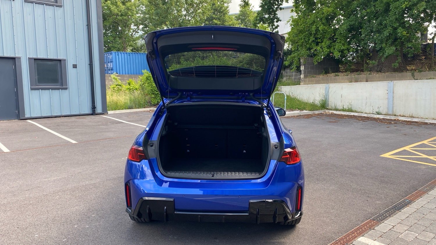 Vehicle 33