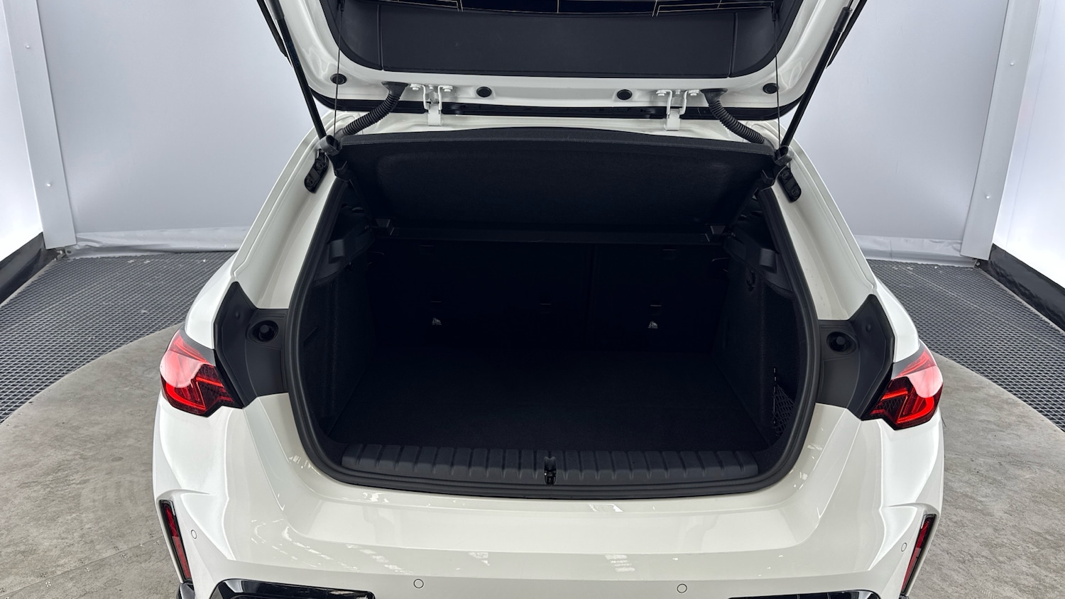 Used BMW 1 Series 2025 for sale - 76480204: Photo 13