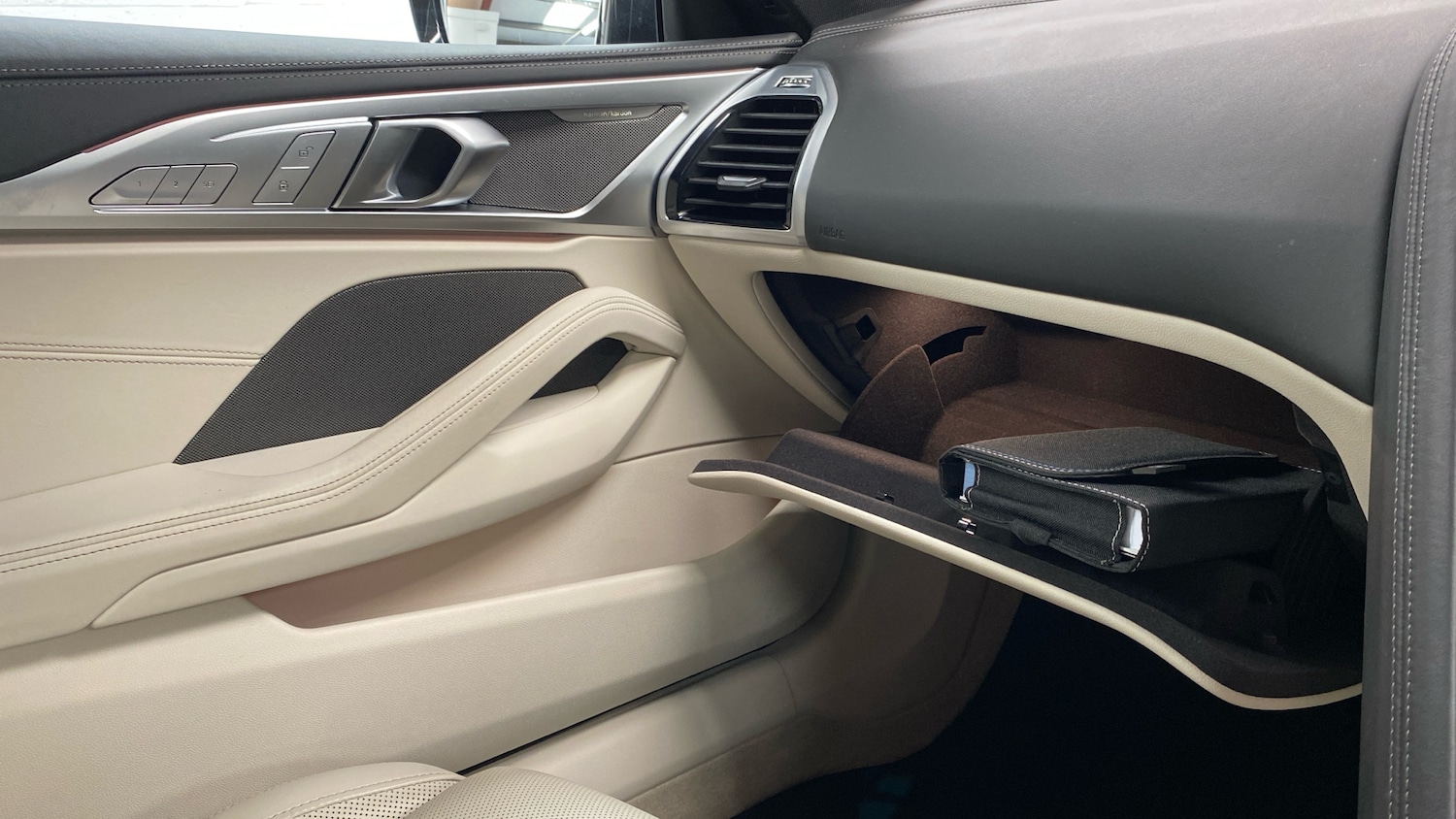 Used BMW 8 Series 2023 for sale - 78155279: Photo 55