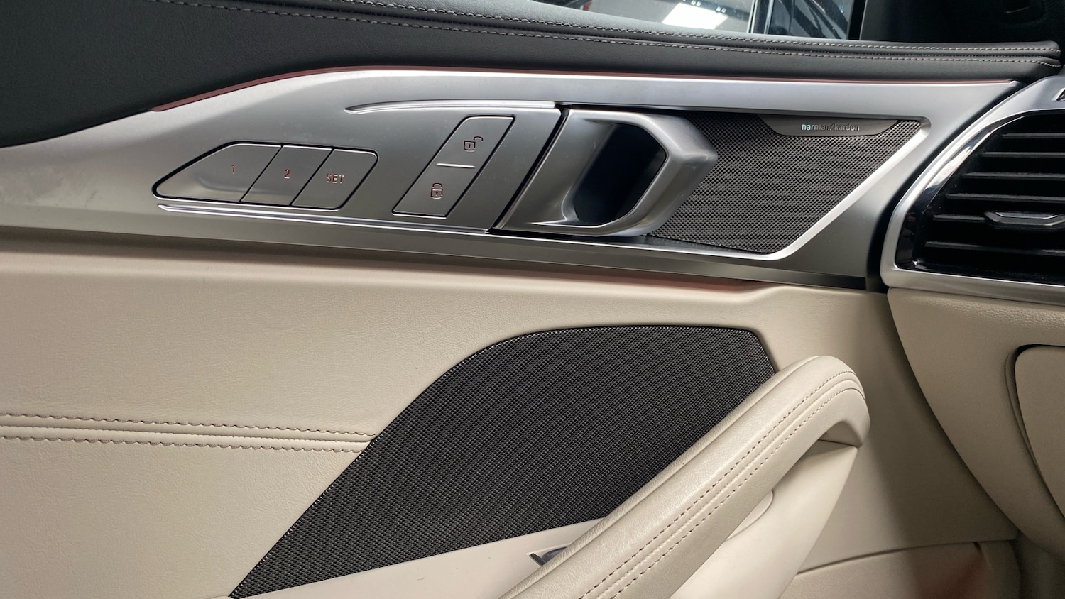 Used BMW 8 Series 2023 for sale - 78155279: Photo 56