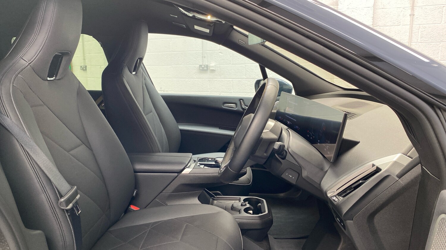 Used BMW iX 2025 for sale - 78131713: Photo 11