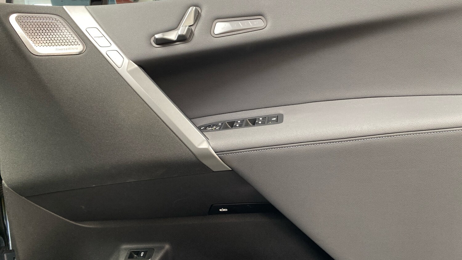 Used BMW iX 2025 for sale - 78131713: Photo 52