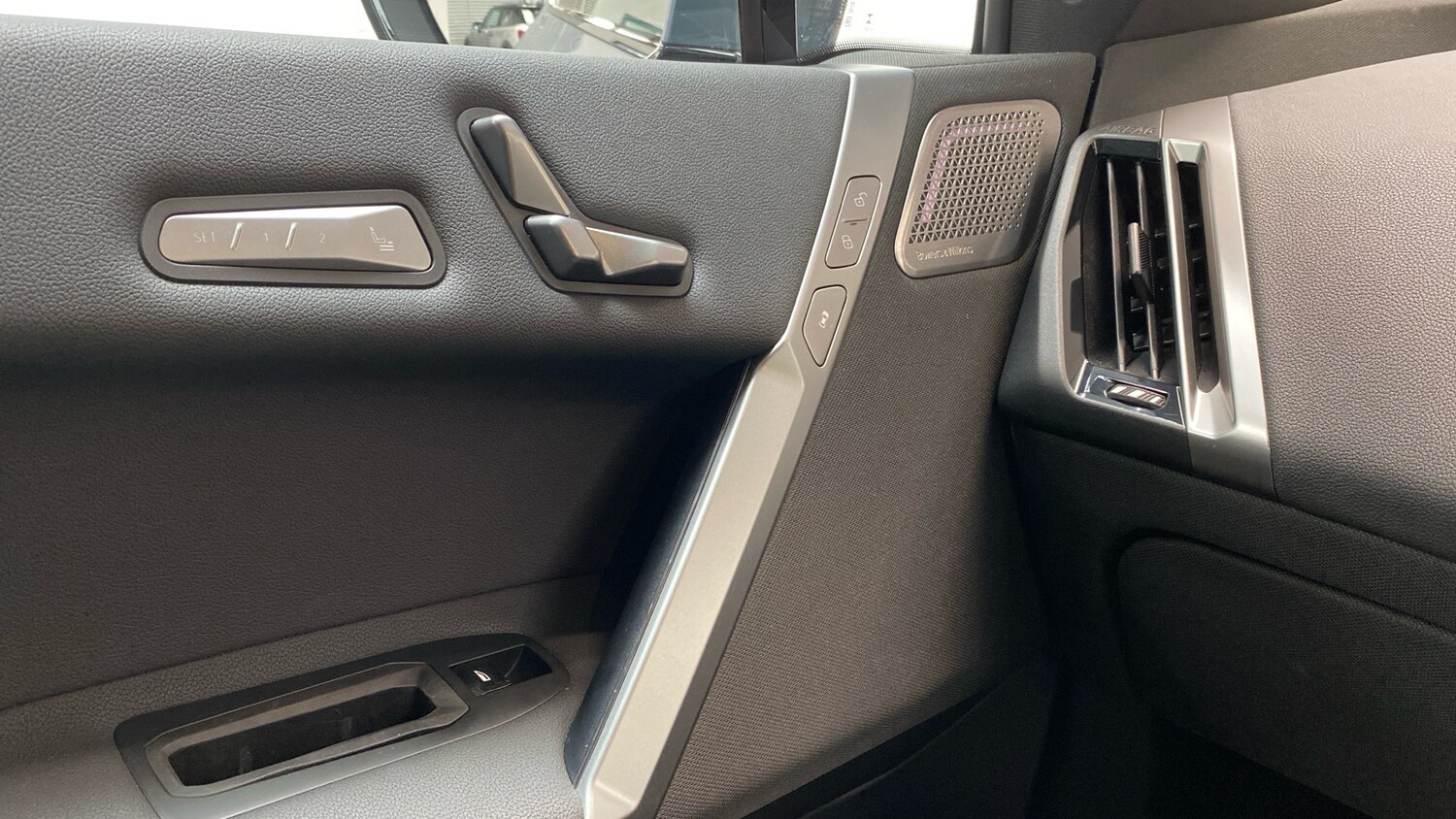 Used BMW iX 2025 for sale - 78131713: Photo 58