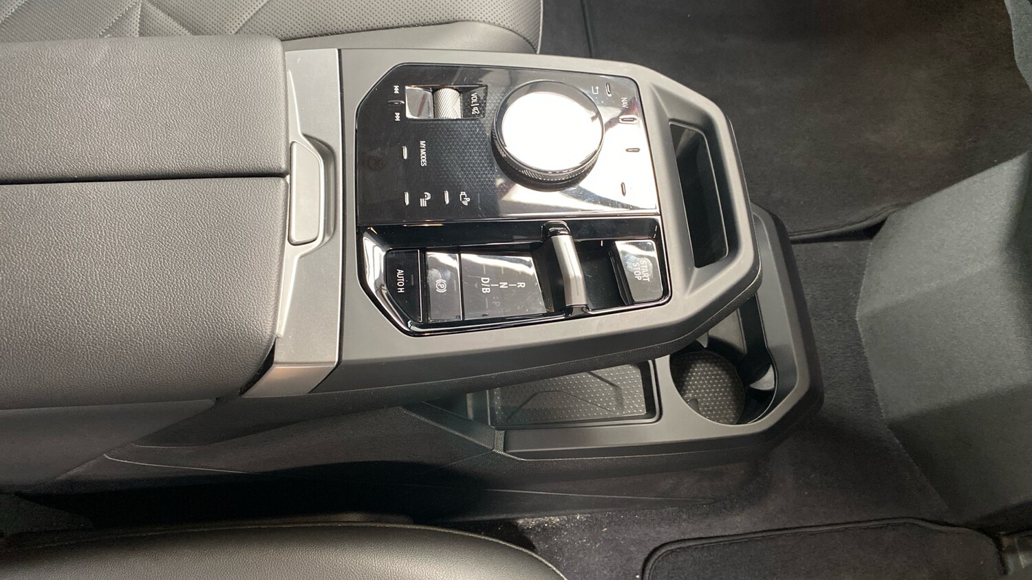 Used BMW iX 2025 for sale - 78131713: Photo 87