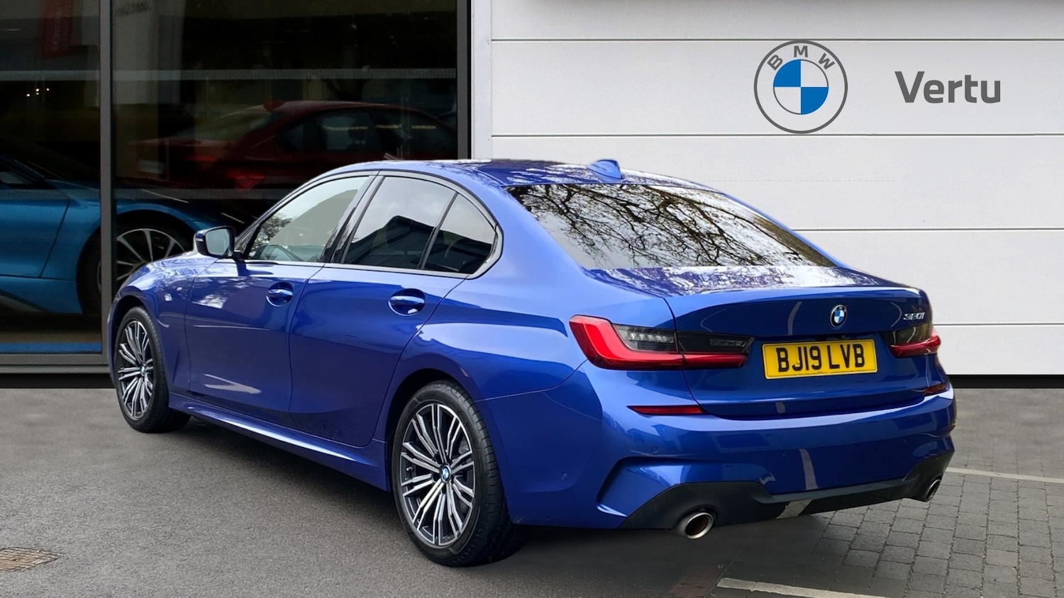 Used BMW 3 Series 2019 for sale - 76748870: Photo 2