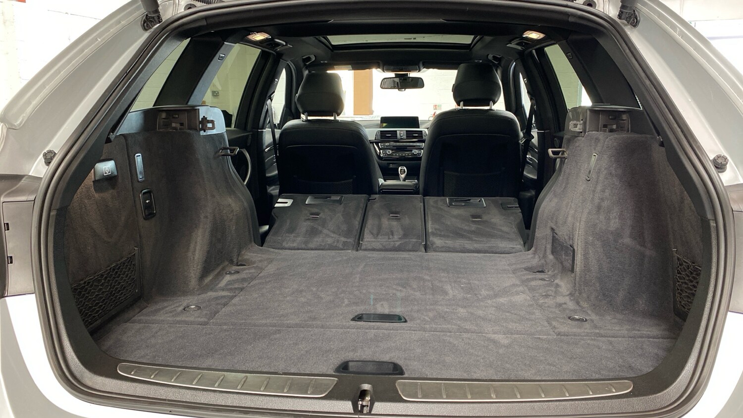 Used BMW 3 Series 2018 for sale - 77729682: Photo 39