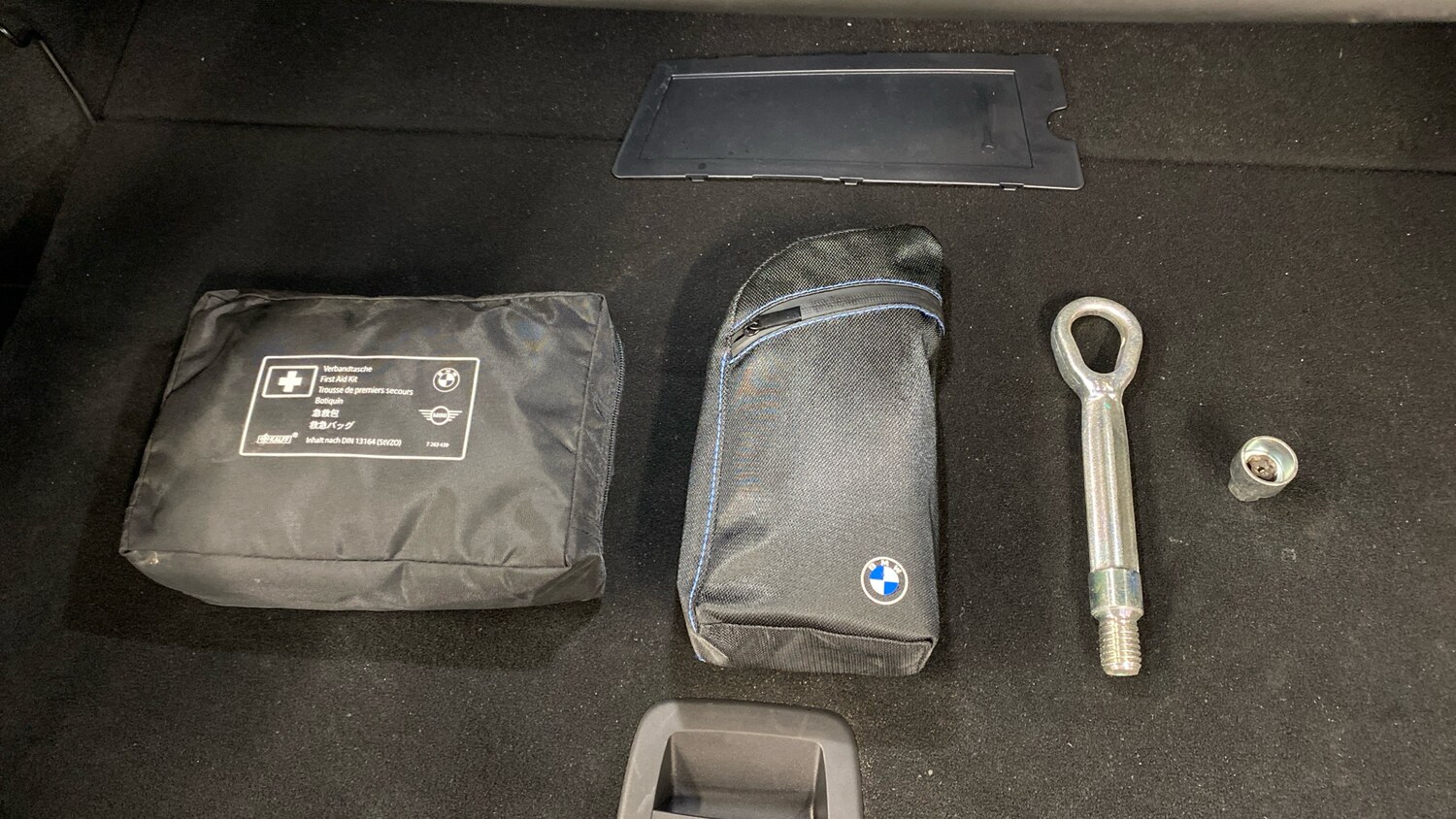 Used BMW 3 Series 2024 for sale - 77492474: Photo 32