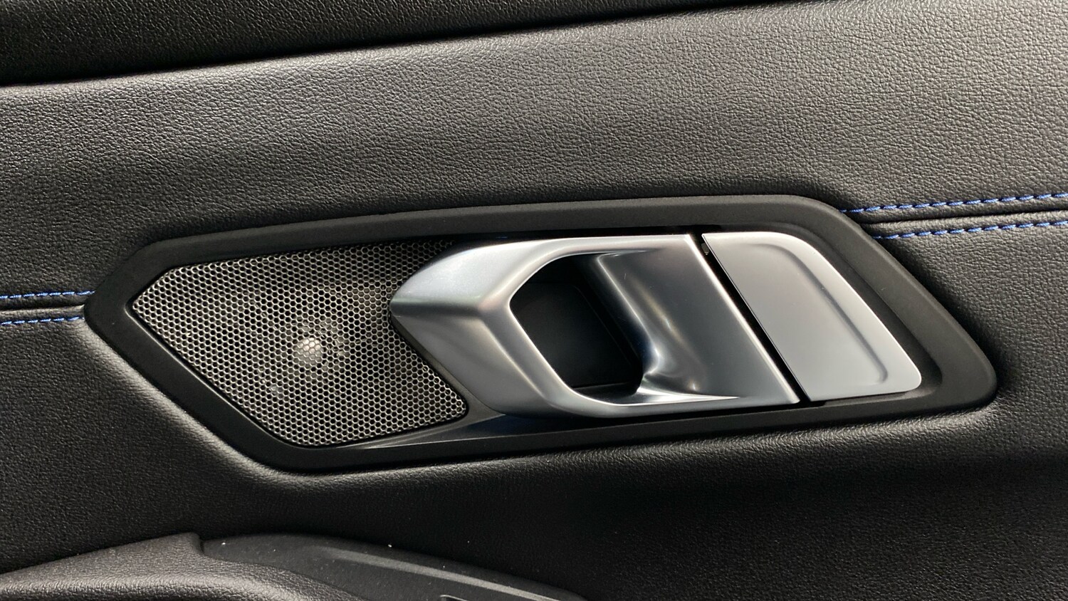 Used BMW 3 Series 2024 for sale - 77492474: Photo 38