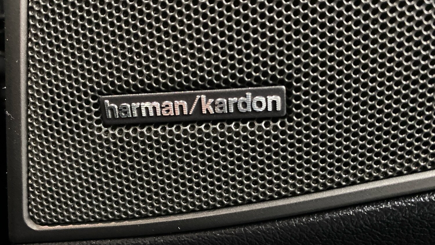 Used BMW 3 Series 2024 for sale - 77492474: Photo 40