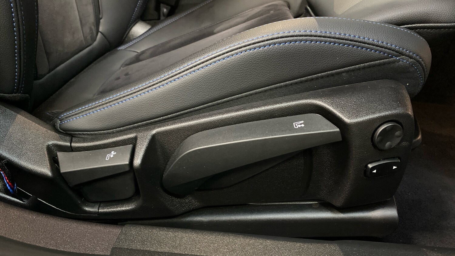 Used BMW 3 Series 2024 for sale - 77492474: Photo 45