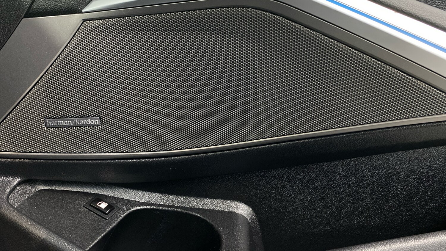 Used BMW 3 Series 2024 for sale - 77492474: Photo 50