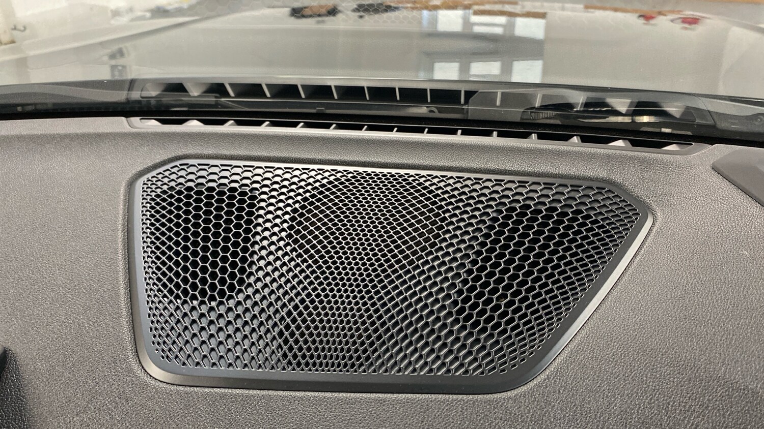 Used BMW 3 Series 2024 for sale - 77492474: Photo 54