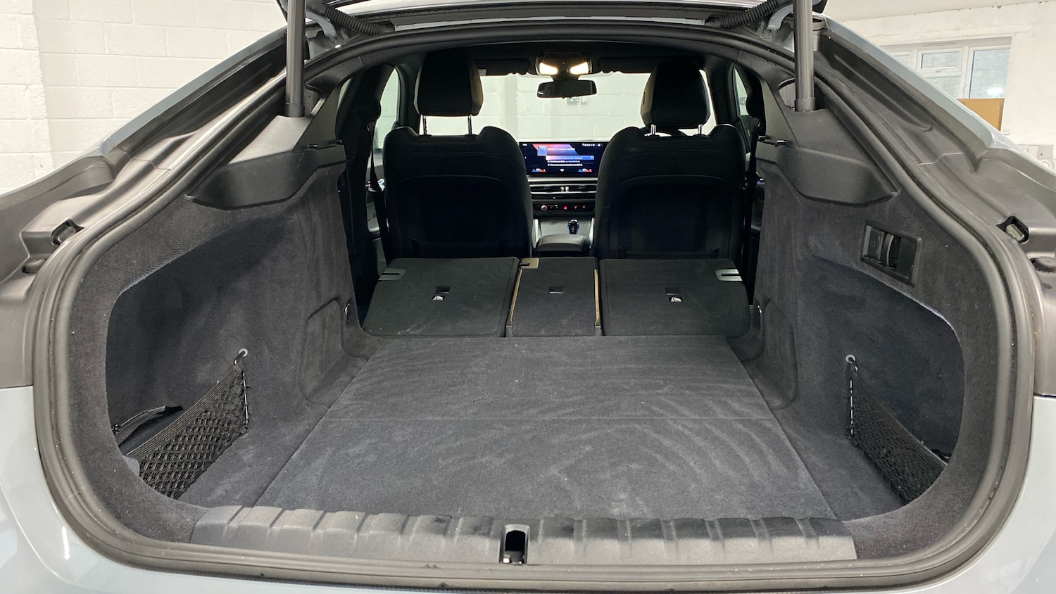 Used BMW i4 2022 for sale - 76879249: Photo 32