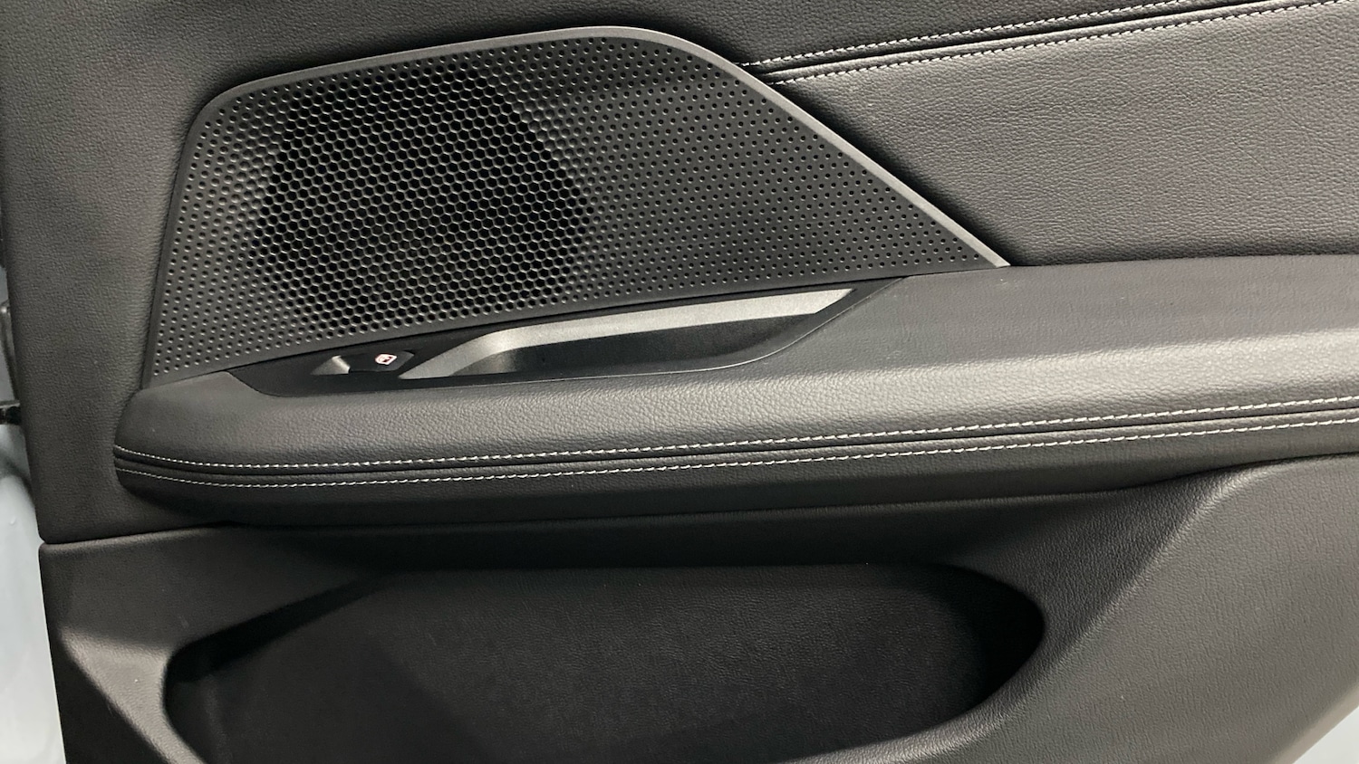 Used BMW i4 2022 for sale - 76879249: Photo 36