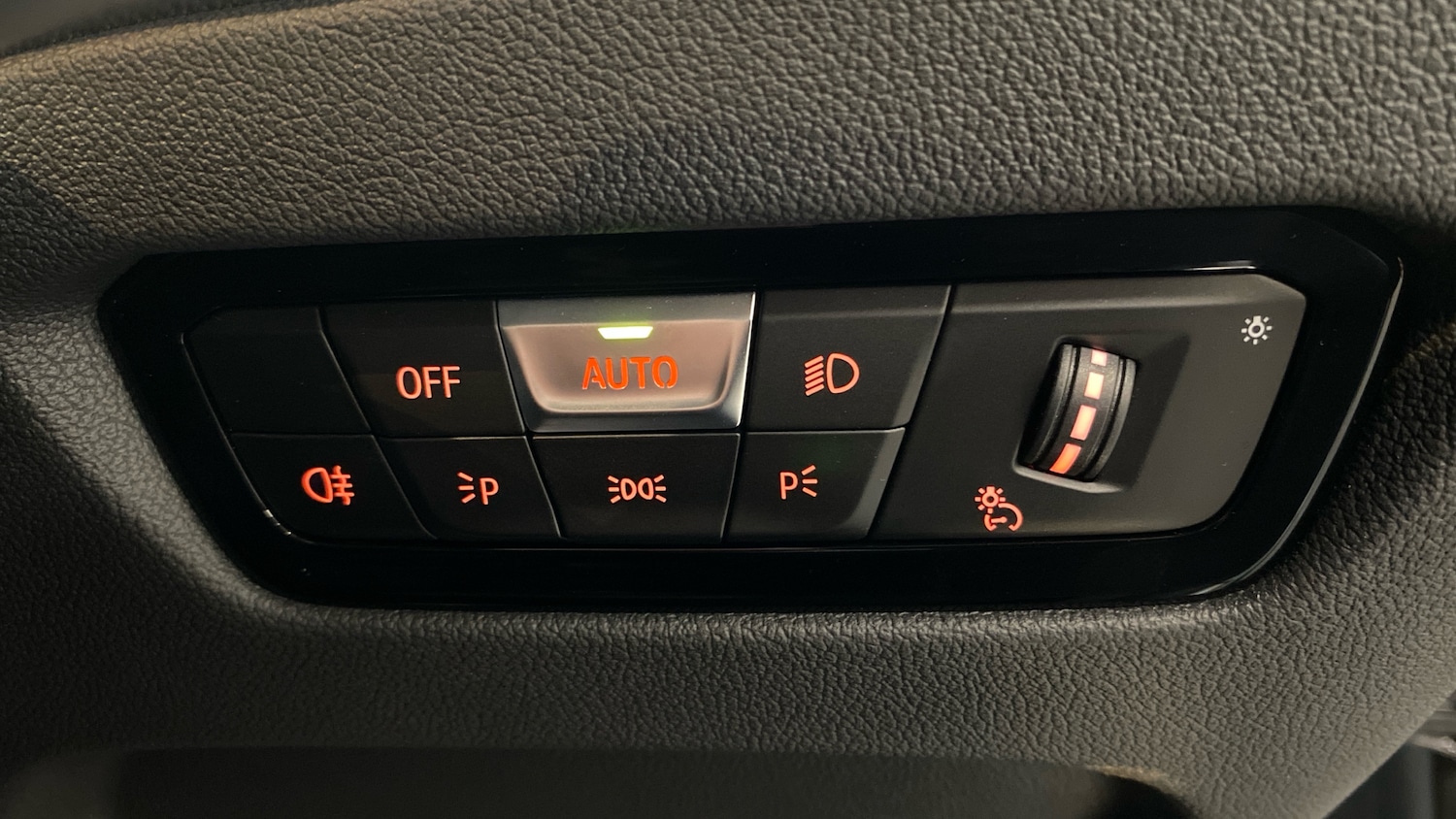 Used BMW i4 2022 for sale - 76879249: Photo 48