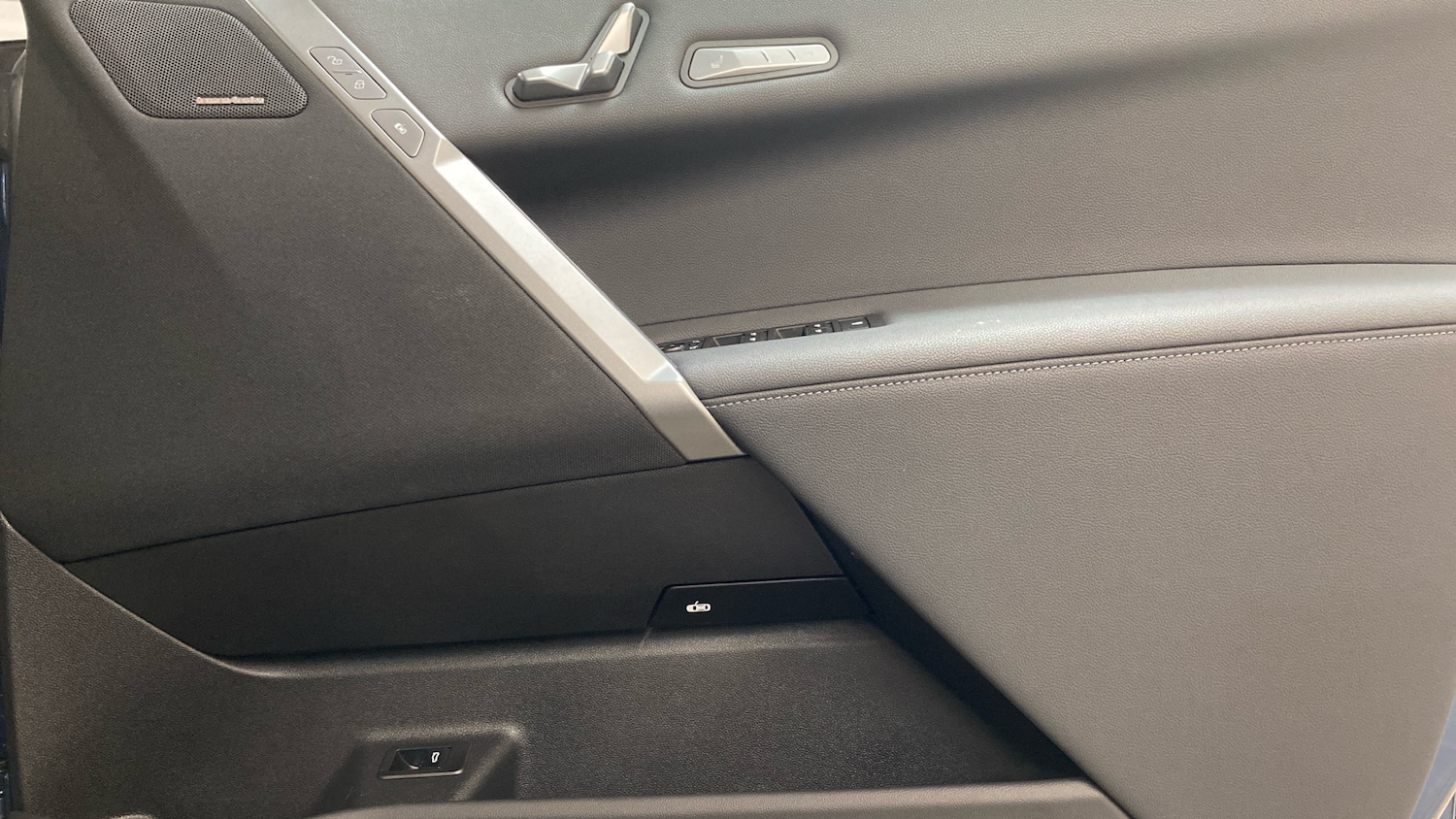 Used BMW iX 2025 for sale - 77744184: Photo 46