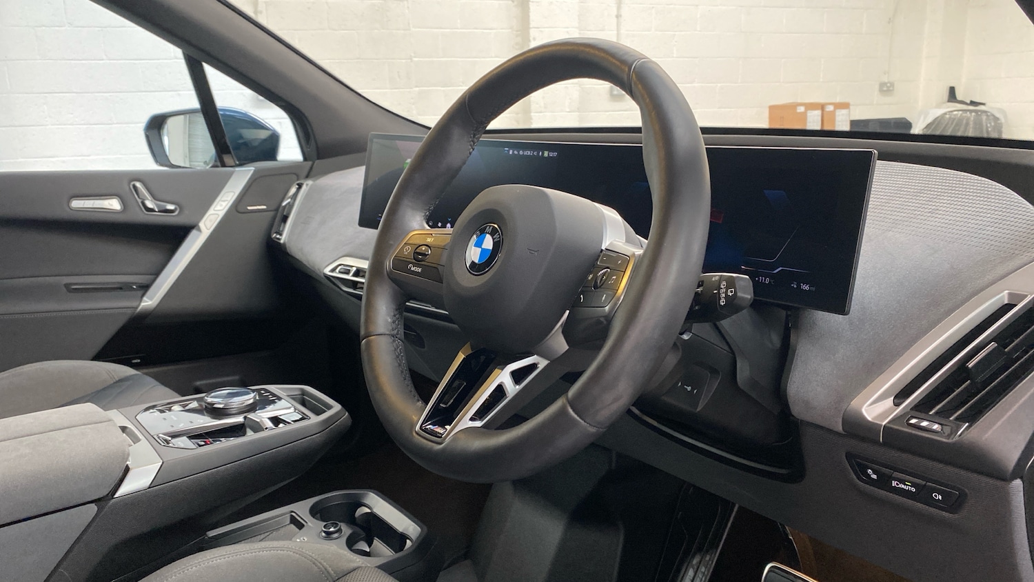 Used BMW iX 2025 for sale - 77744184: Photo 6