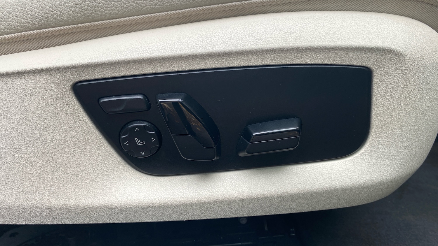 Used BMW 5 Series 2022 for sale - 76257564: Photo 39