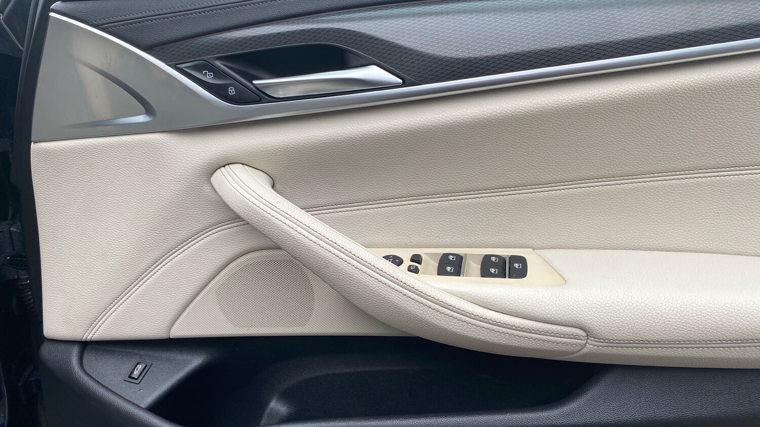 Used BMW 5 Series 2022 for sale - 76257564: Photo 42