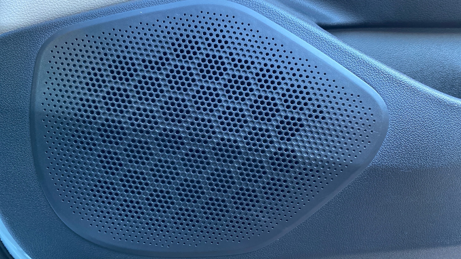 Used BMW i4 2023 for sale - 77365138: Photo 20