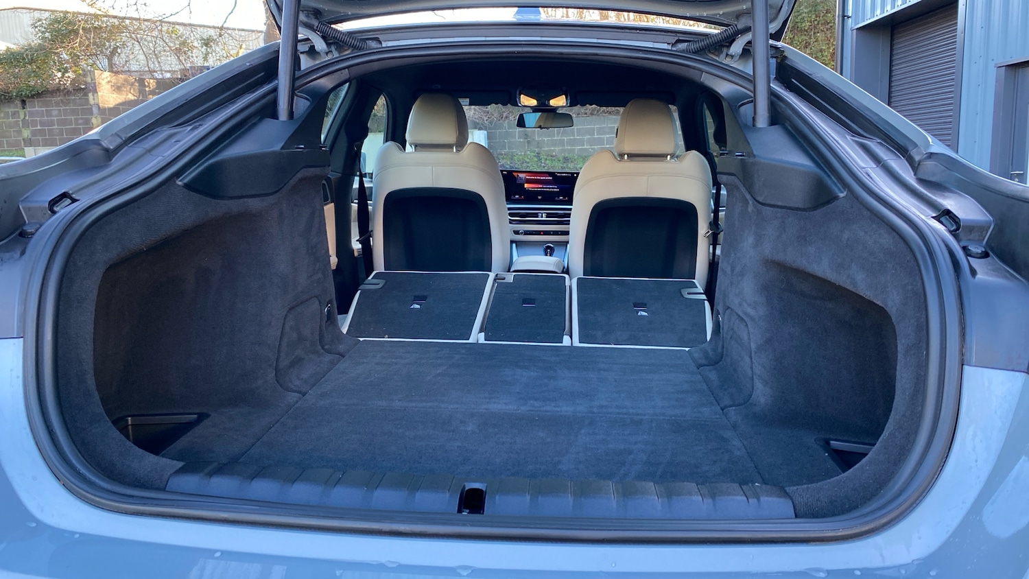 Used BMW i4 2023 for sale - 77365138: Photo 33