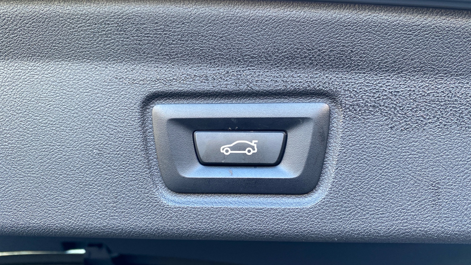 Used BMW i4 2023 for sale - 77365138: Photo 34